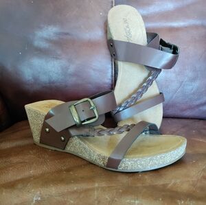 Annie Comfort, wedge heel, brown strappy shoes